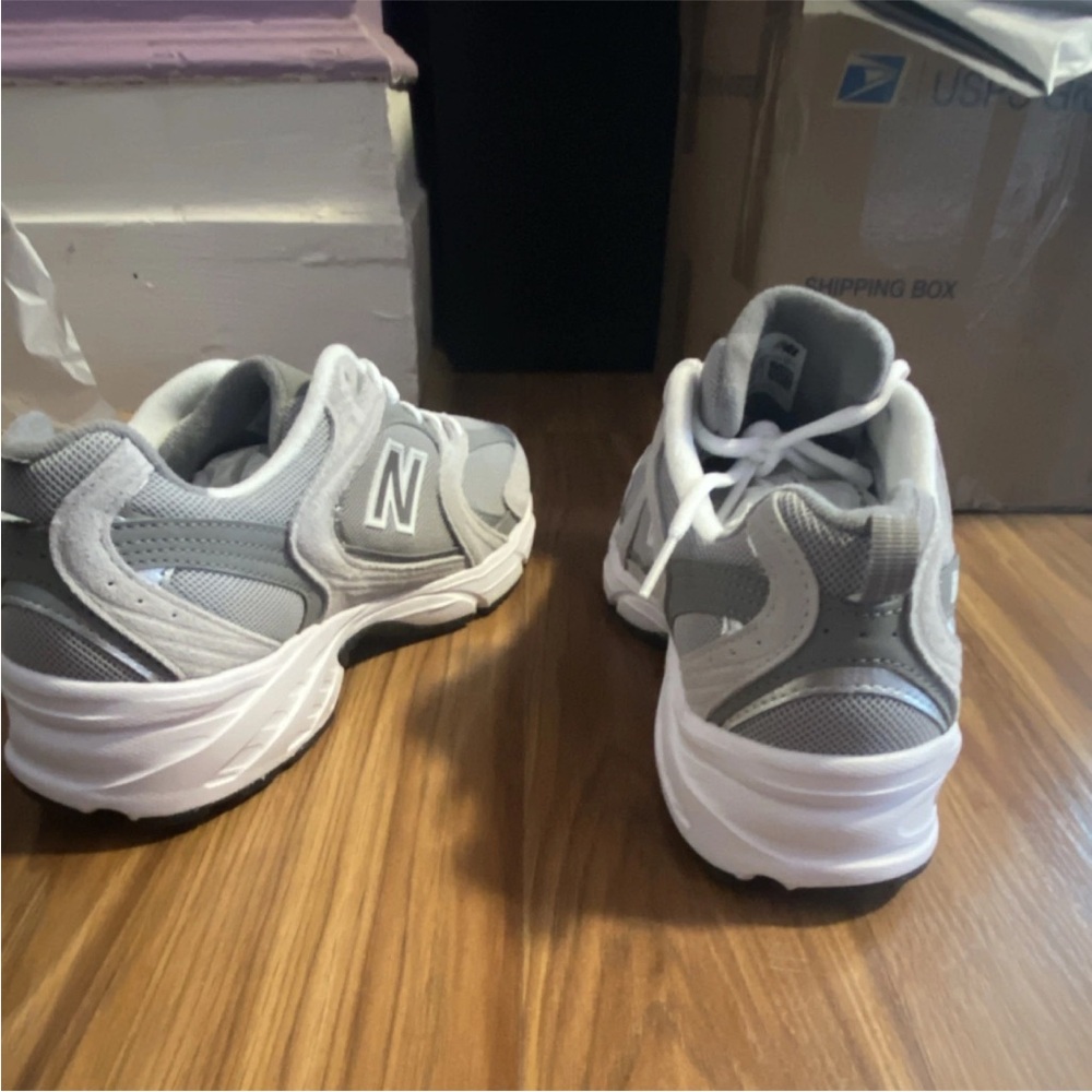 New Balance Gray and White Retro Running Sneakers - Picture 5 of 5